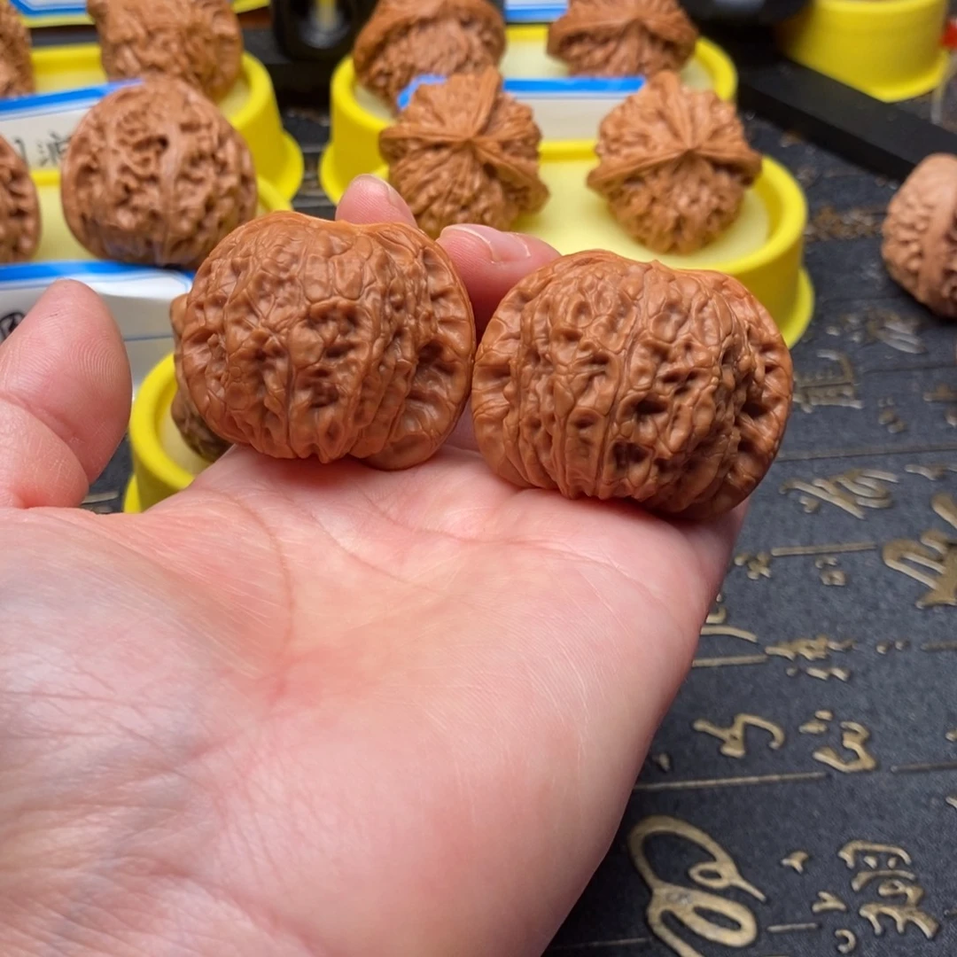 迎***合吊坠文玩核桃血麒麟