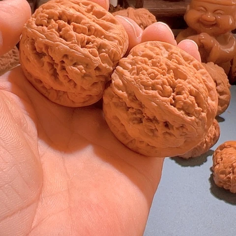 文玩核桃把件朱*臭大粗筋42