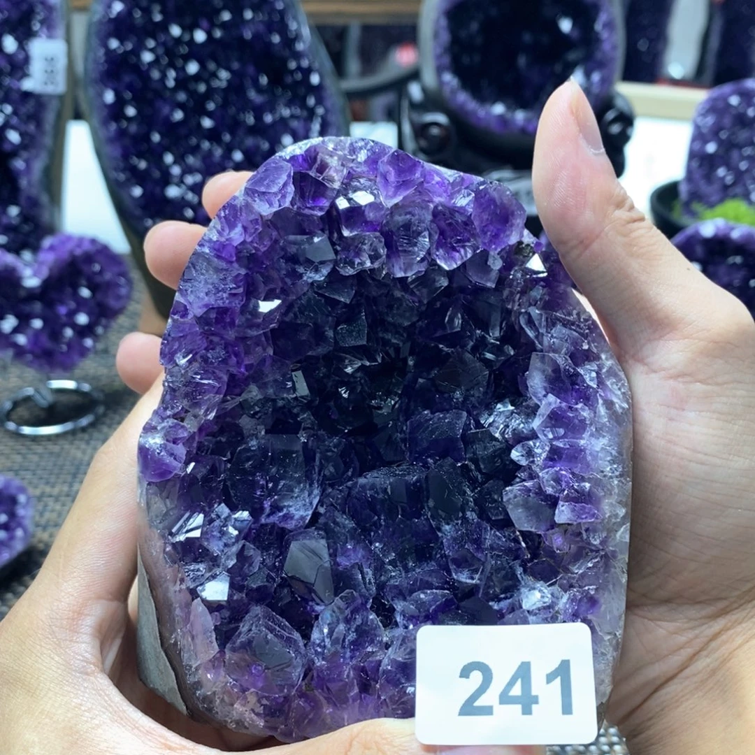 未镶嵌大型摆件（非配饰）水晶