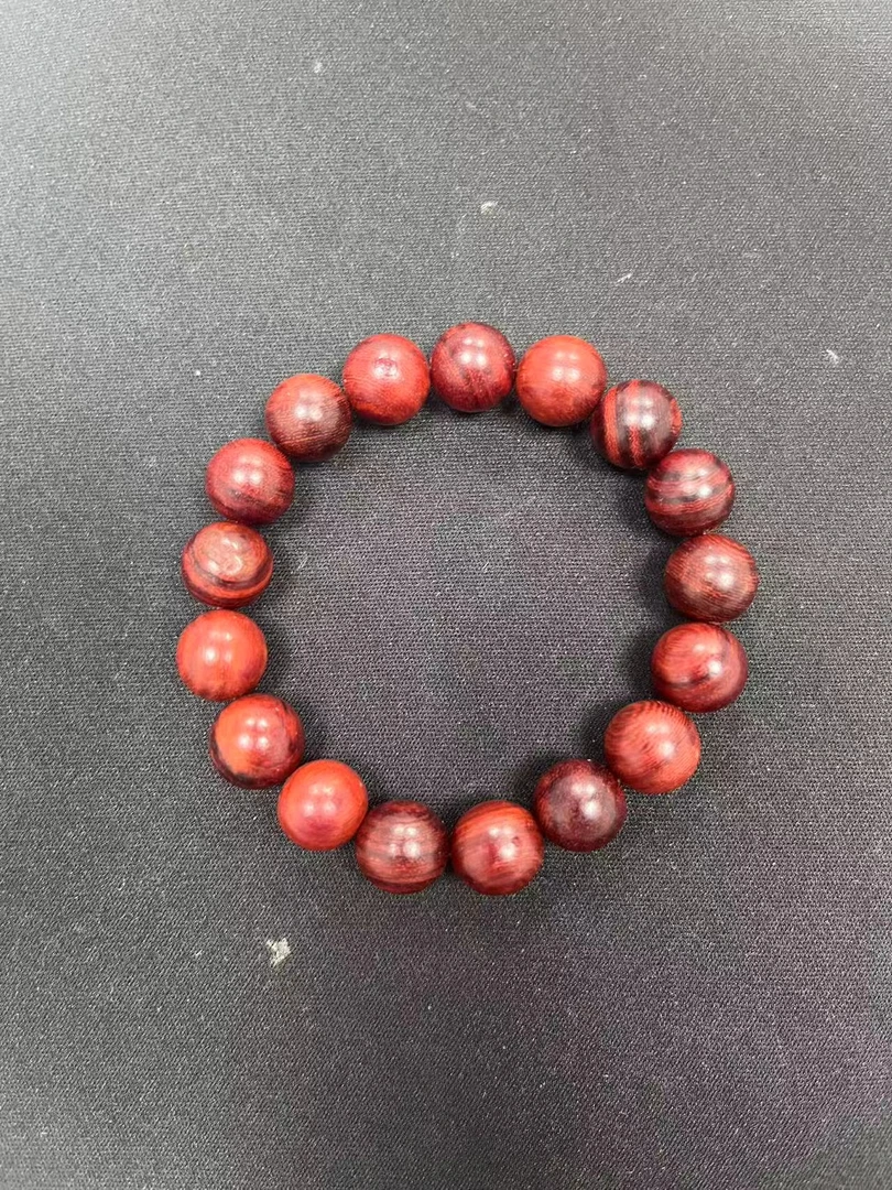 精品小叶紫檀手串XY100