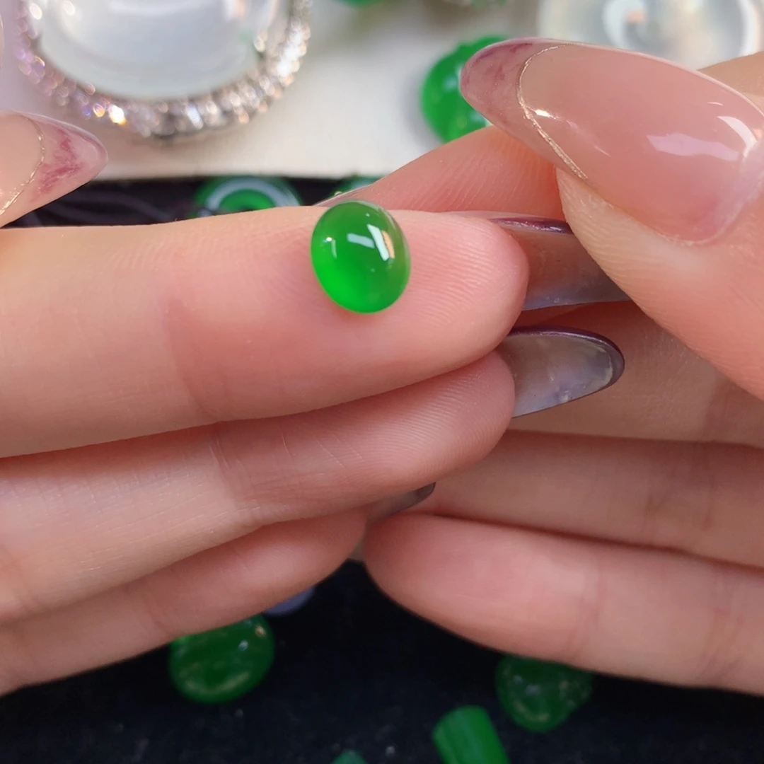 翡翠裸石7.94-6.62-3.17