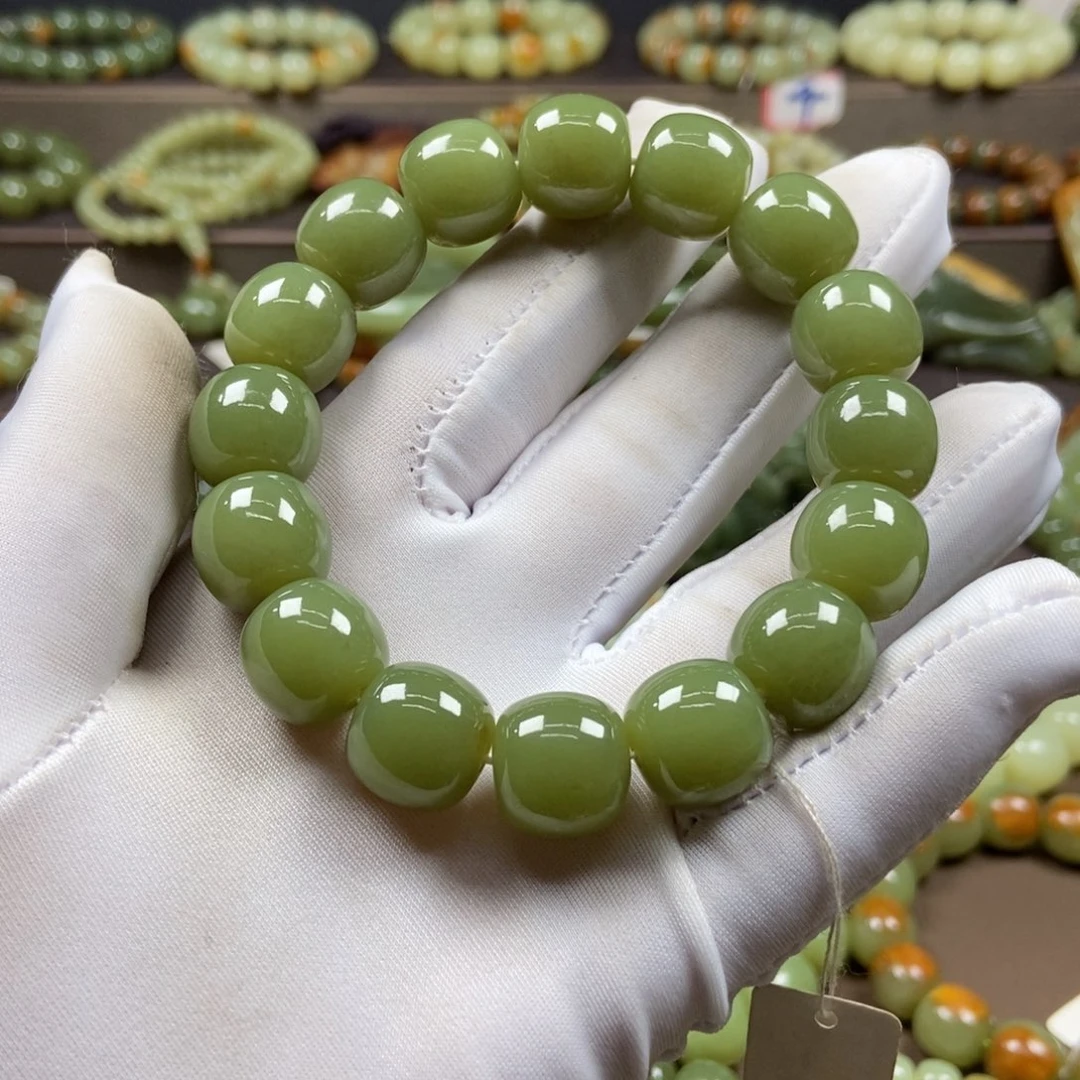 透闪石质玉手链未镶嵌红**过