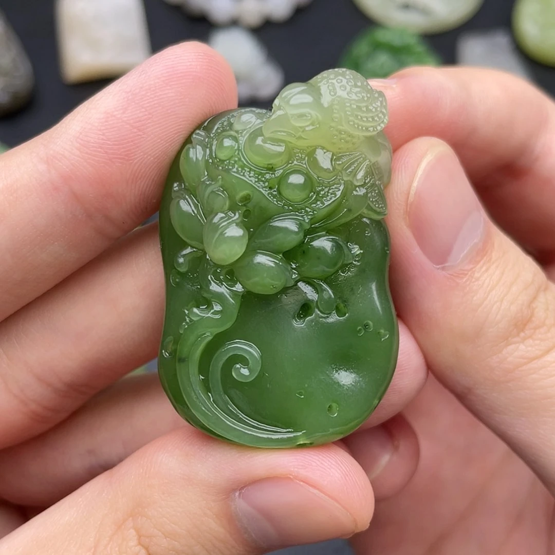 【闪购商品】颈饰未镶嵌和田玉