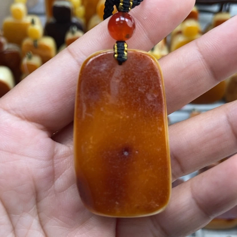 【闪购商品】琥珀颈饰未镶嵌