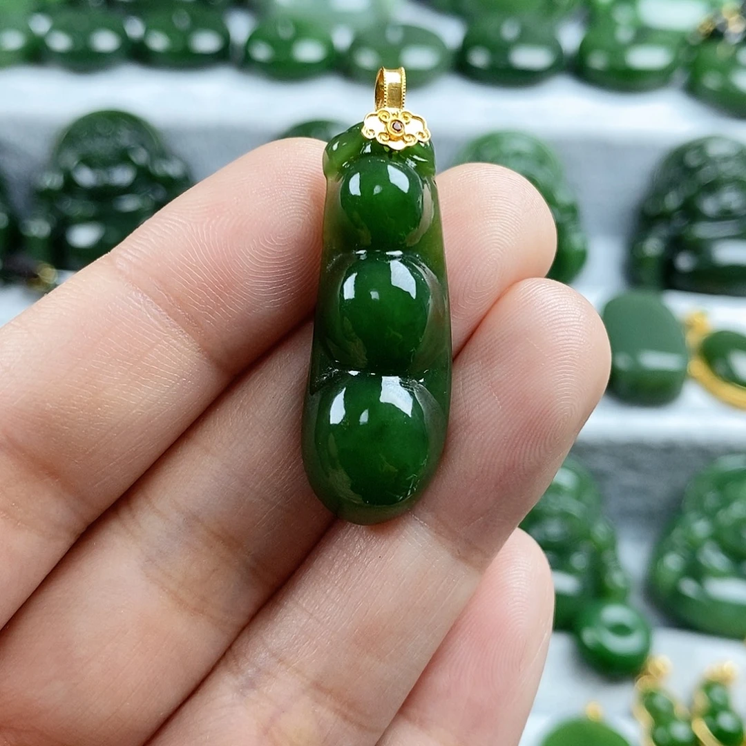 和田玉（碧玉）未镶嵌颈饰