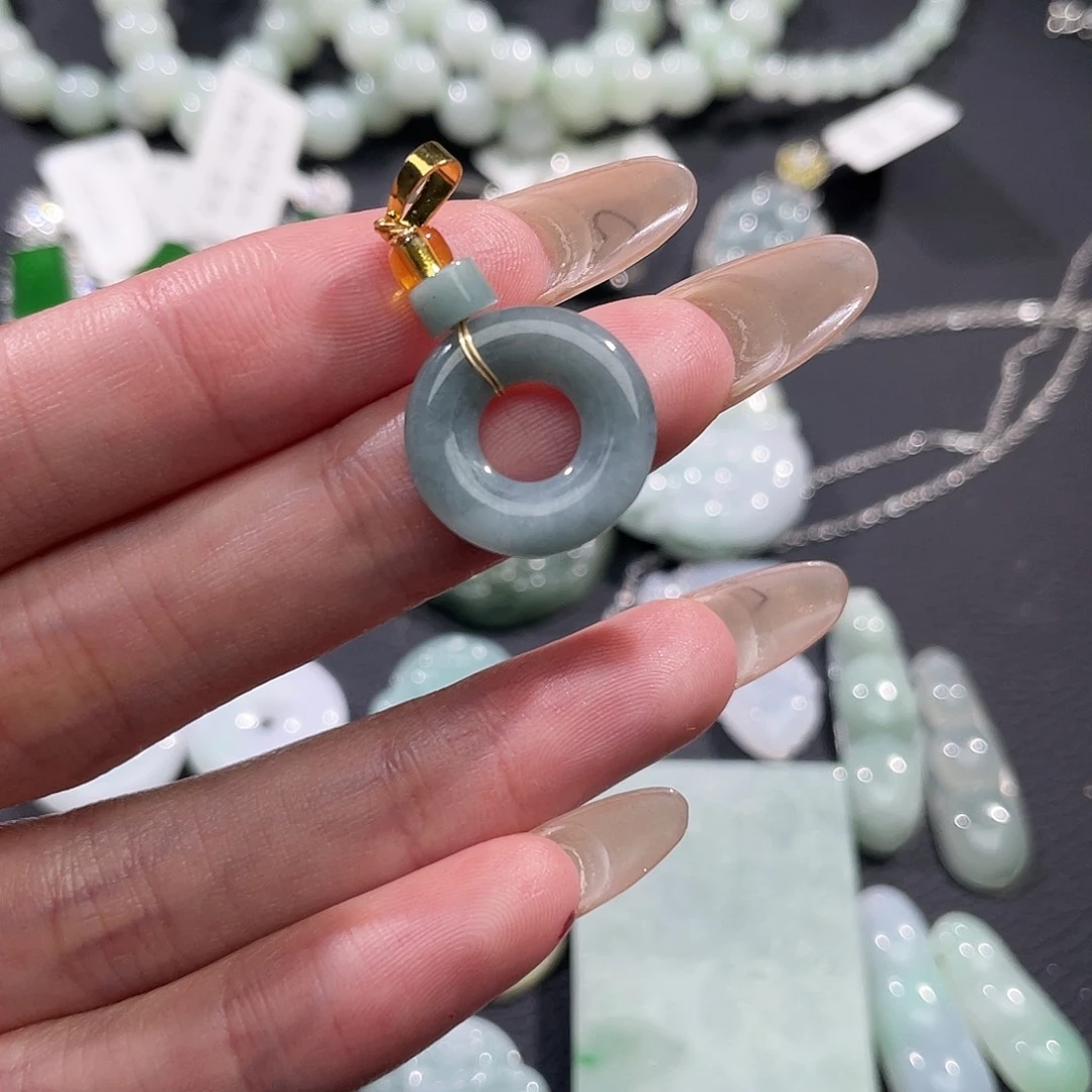 翡翠未镶嵌吊坠(不含链)
