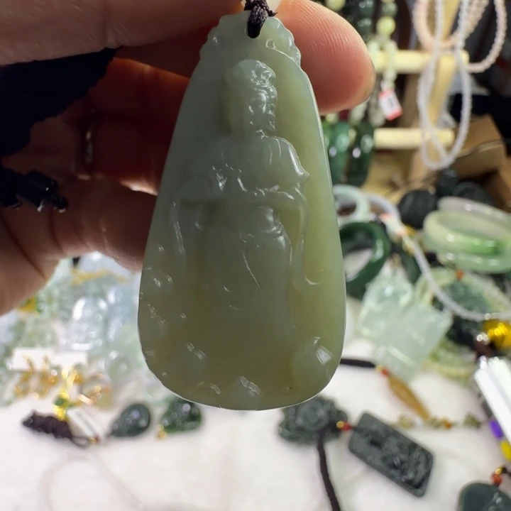 和田玉（糖玉）未镶嵌颈饰