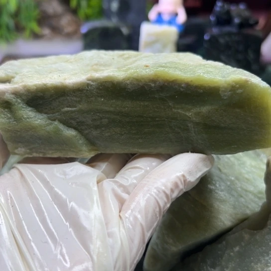 搁****和田玉（黄玉）未镶嵌颈饰