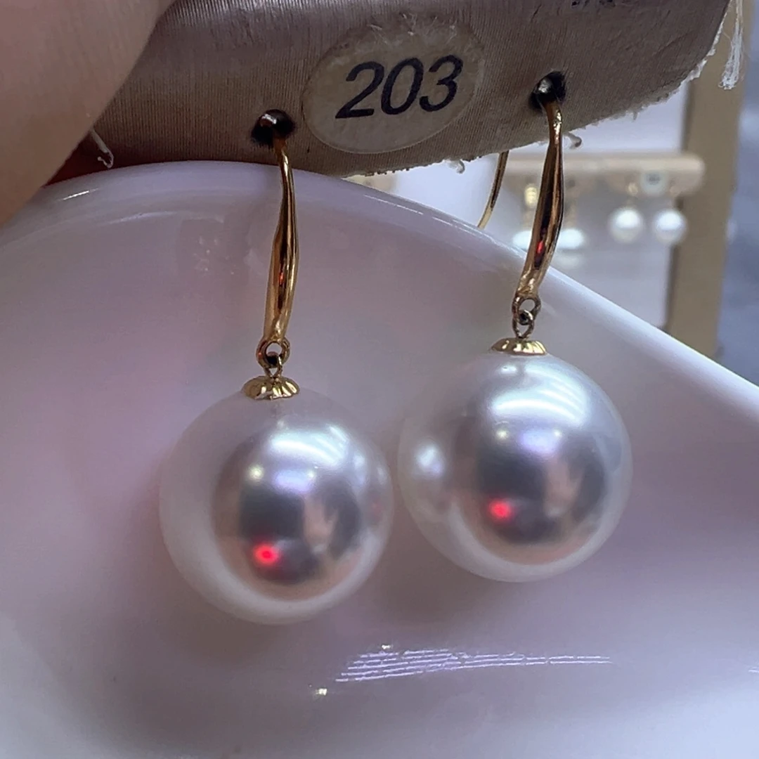 18K金镶嵌淡水珍珠耳饰