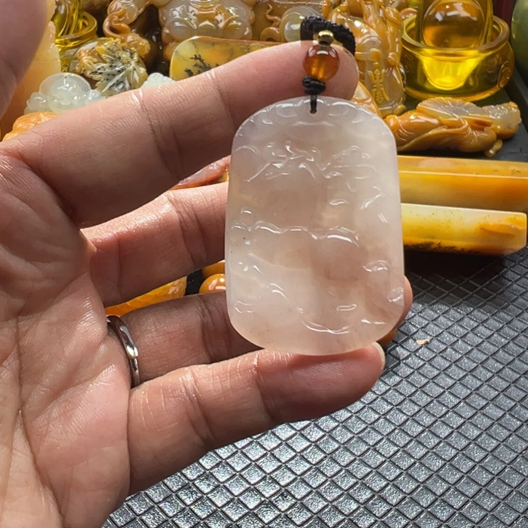 石英质玉未镶嵌颈饰