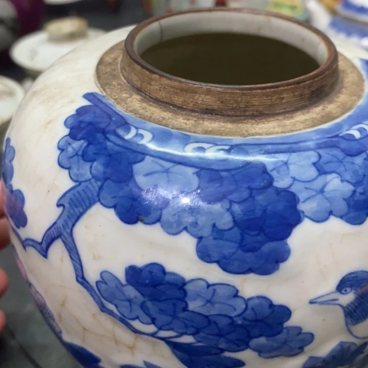 瓶绅****9陶瓷摆件有一点线