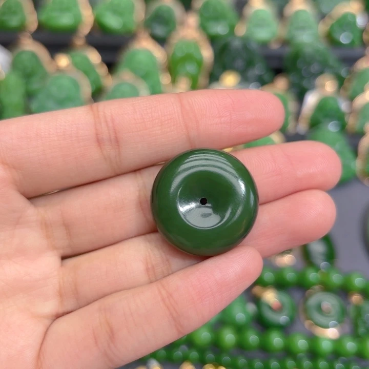 颈饰未镶嵌和田玉（碧玉）编绳