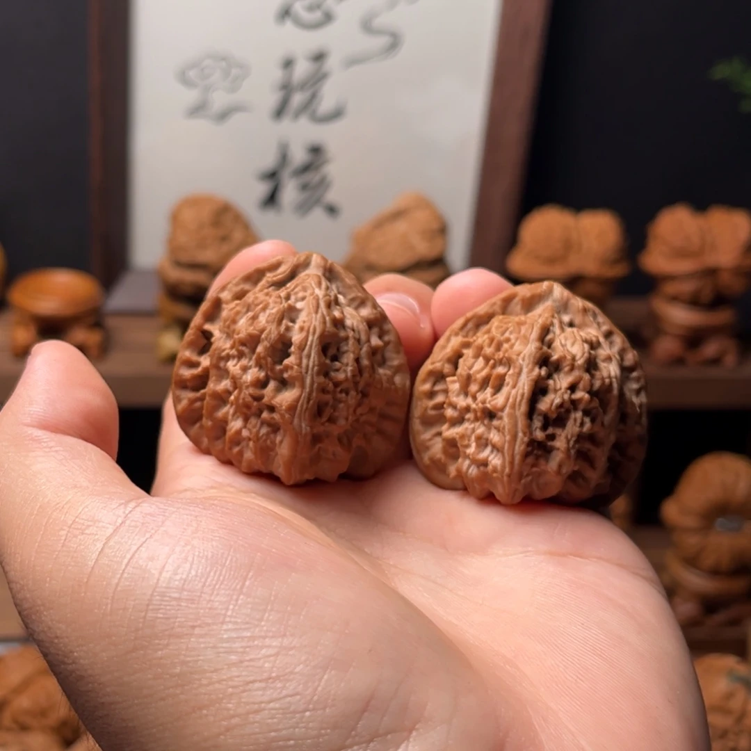 陈***陈核桃41mm全品三角白