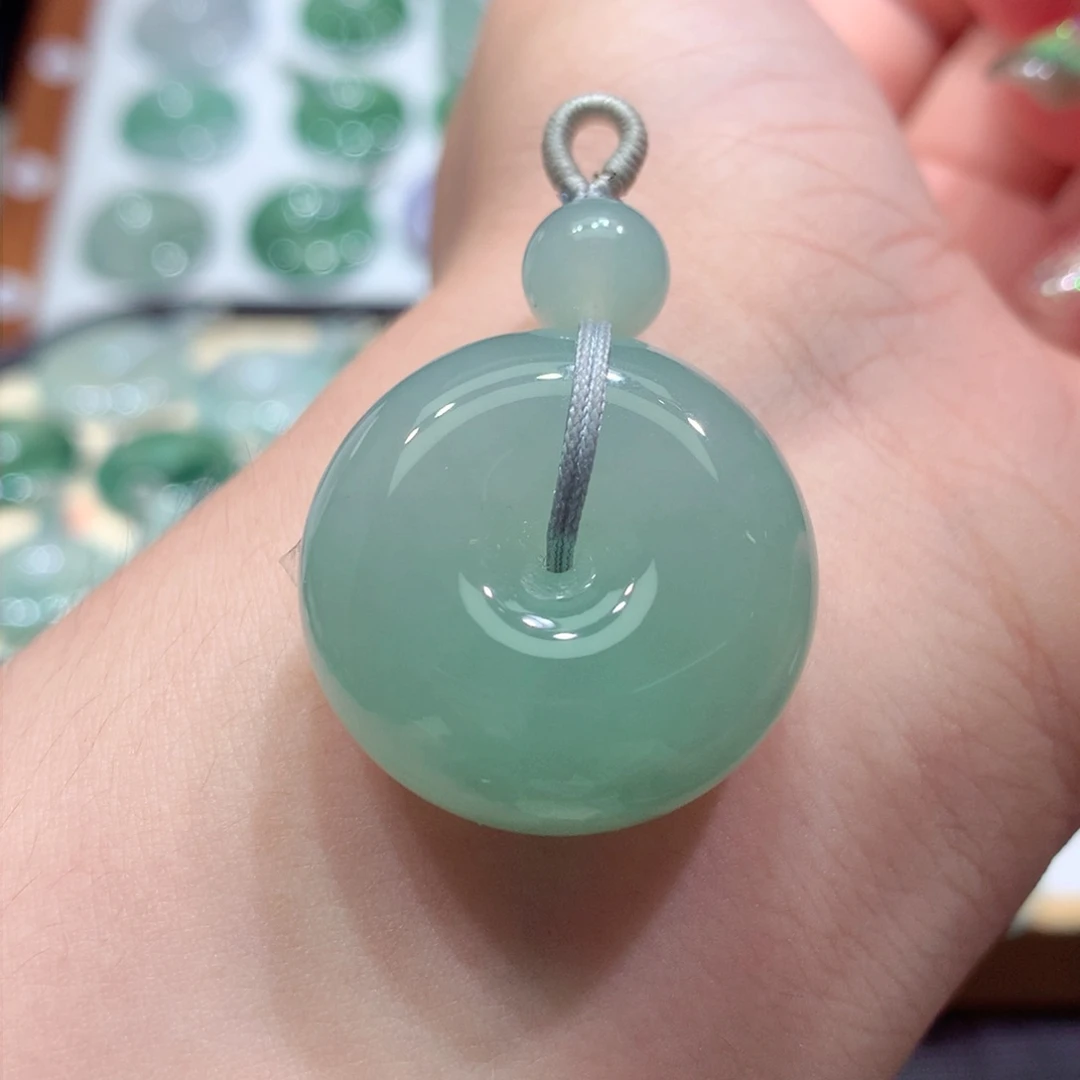 翡翠未镶嵌颈饰52