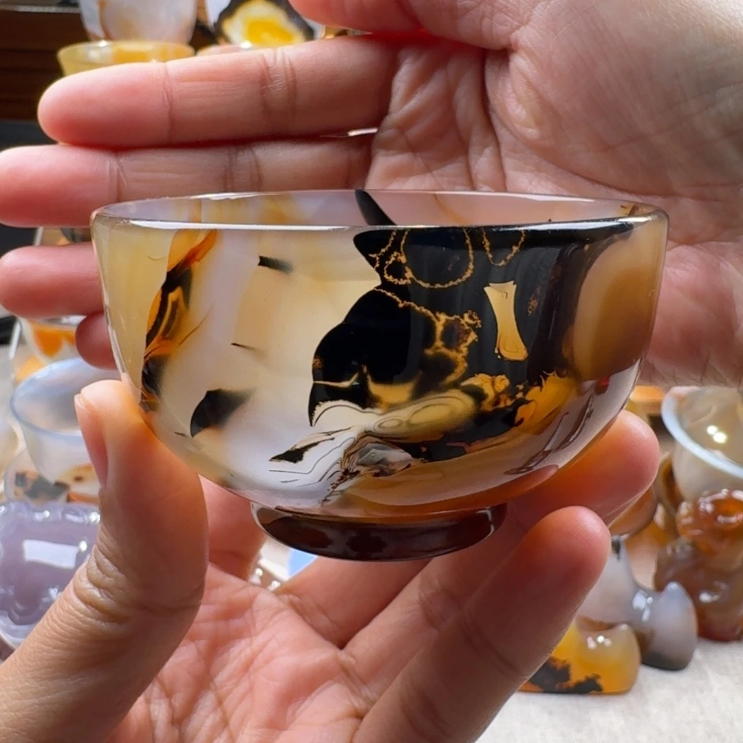 捻***月玛瑙/玉髓未镶嵌玛瑙茶杯