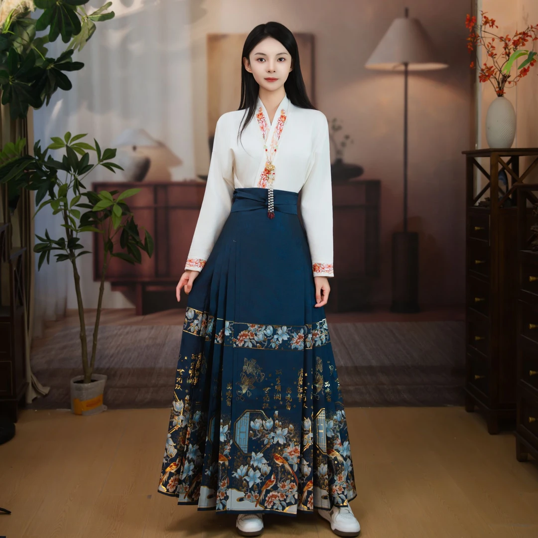 世无双秋冬新款马面裙女新中式国风小个子改良日常古风汉元素