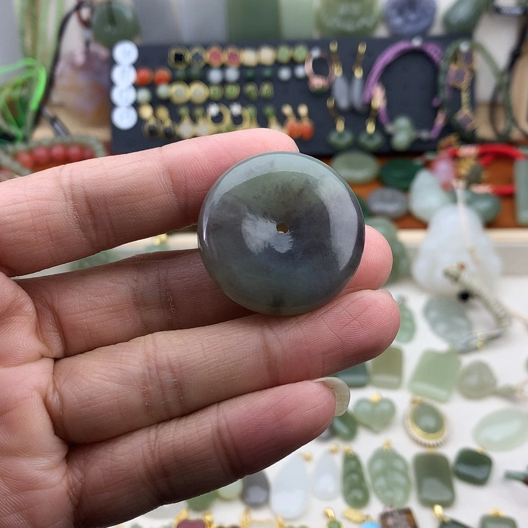 和田玉未镶嵌吊坠(不含链)