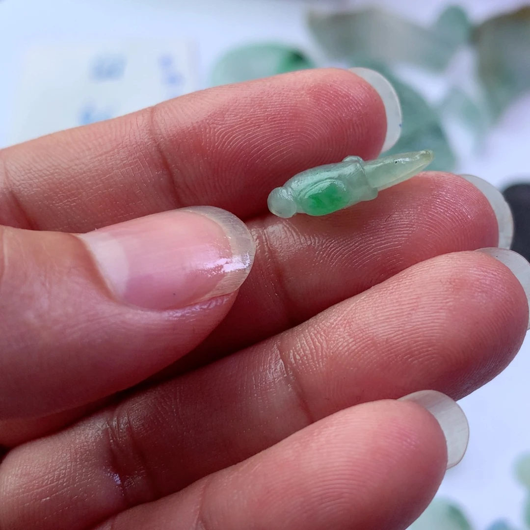 定制翡翠未镶嵌包工