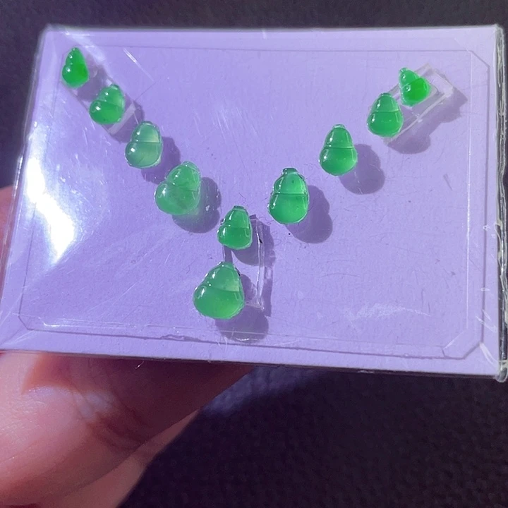 定制翡翠未镶嵌翡翠