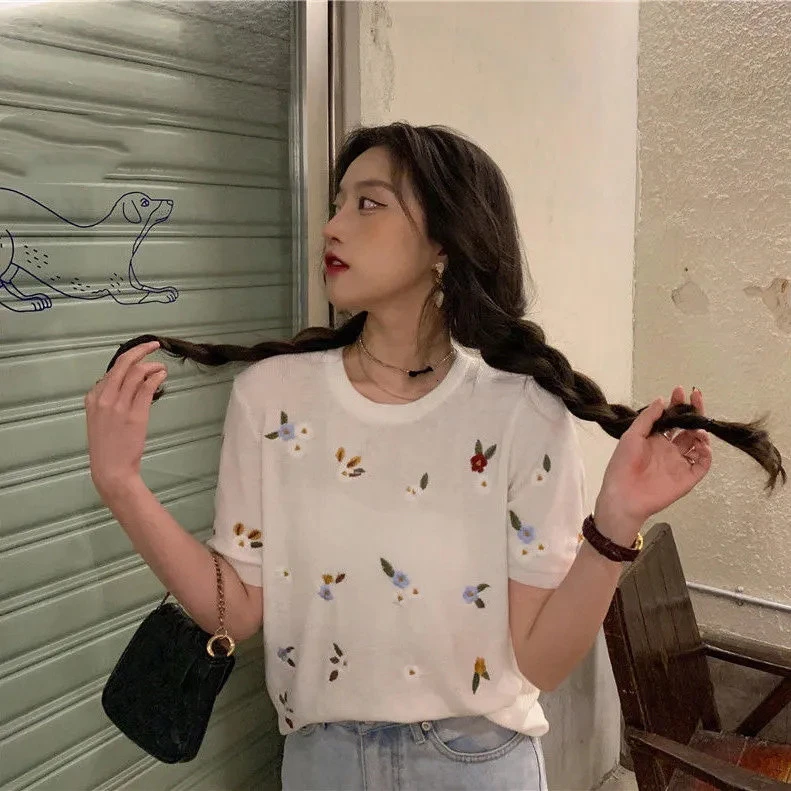 夏季宽松复古重工刺绣法式设计感洋气减龄冰丝针织衫T恤上衣女
