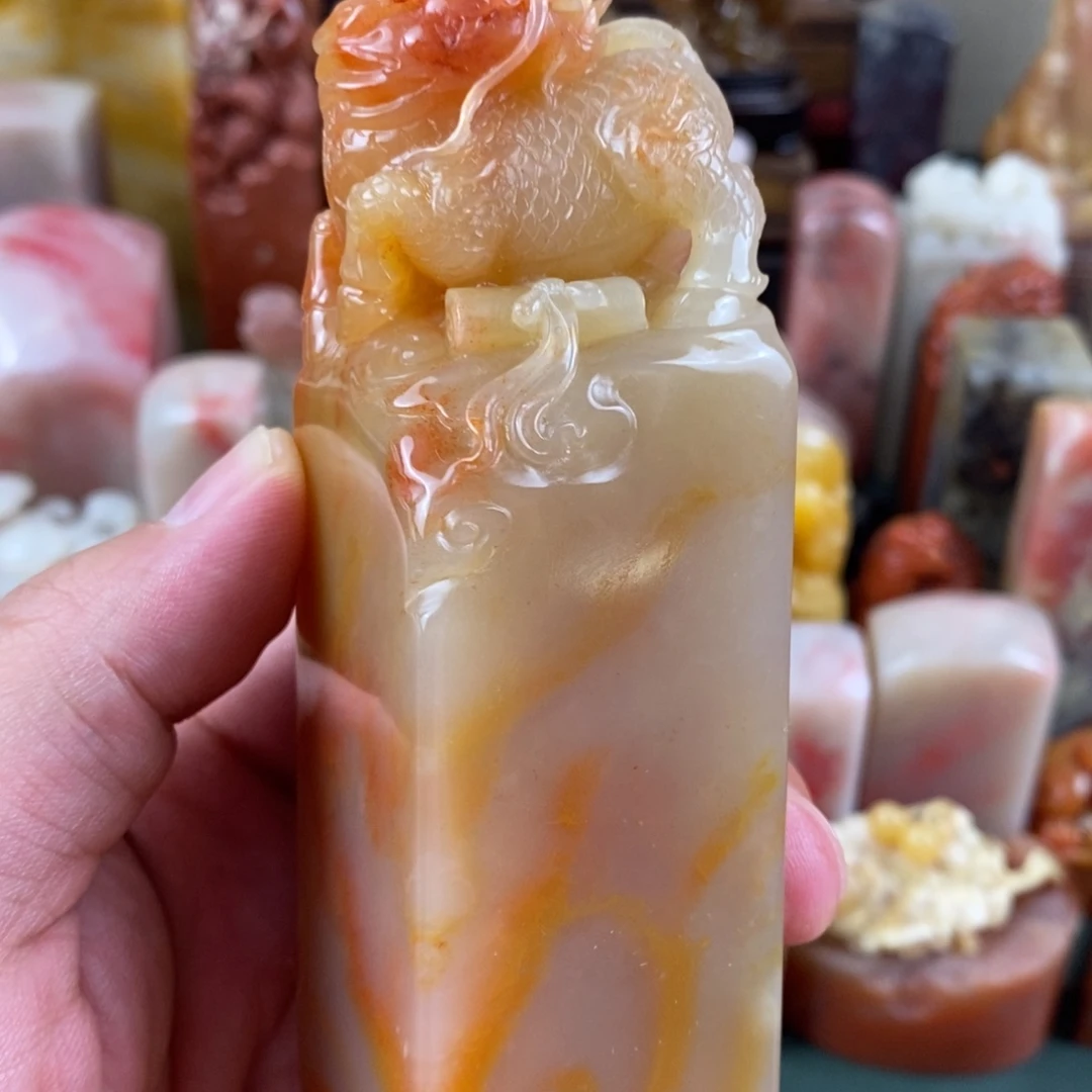 巴林石印石巴林石手工雕麒麟钮章