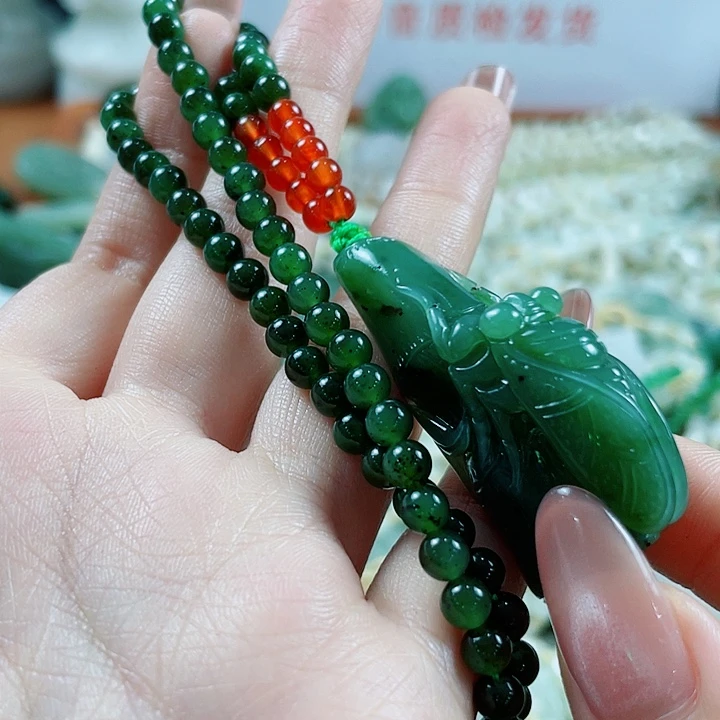 未镶嵌和田玉挂件