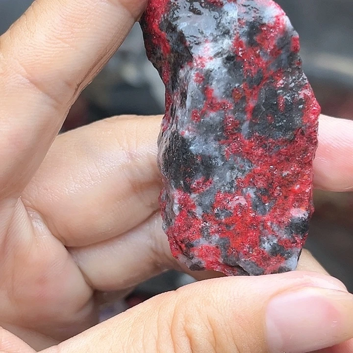 【闪购商品】天然辰砂天然原矿朱砂bai j