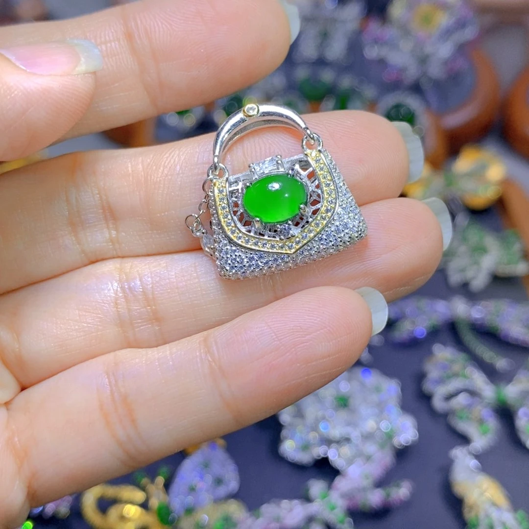 翡翠颈饰银S925镶嵌天然翡翠