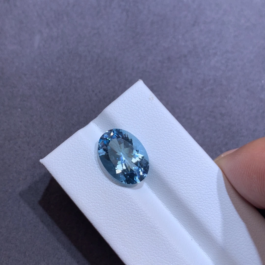 海蓝宝石裸石5.35克拉圣玛利亚