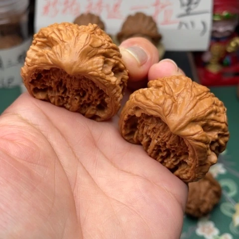 【闪购商品】文玩核桃吊坠41全品聚宝盆