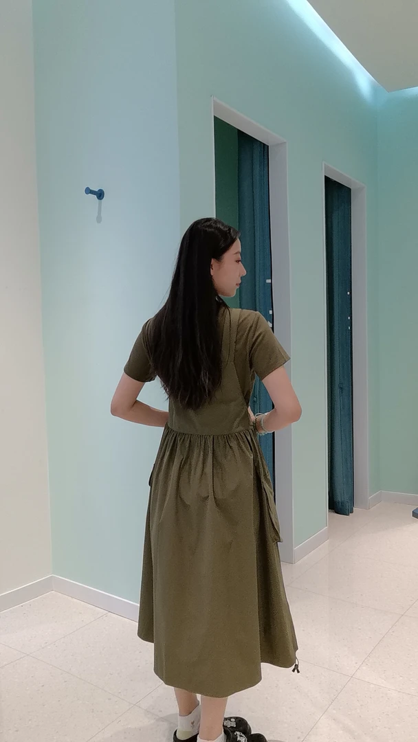 休闲风学院风甜美清新时尚套装连衣裙短裤宽松韩版拼接背带裙