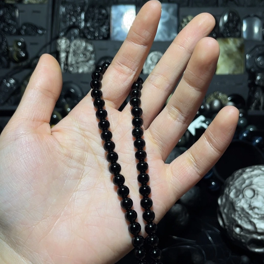 懒****黑曜岩未镶嵌珠宝奇石