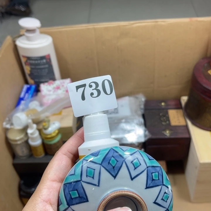 回流瓷器瓷器碎片730