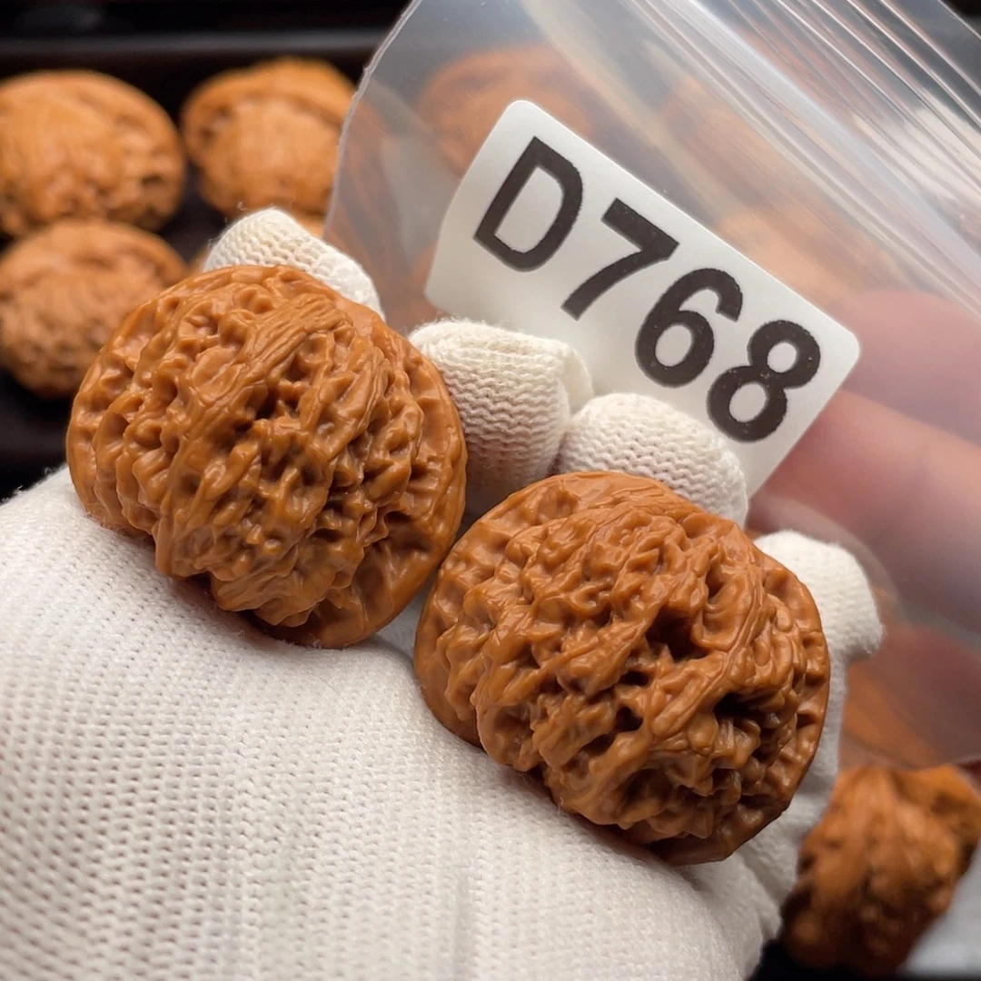 【闪购商品】文玩核桃吊坠别**傲D768第一矮35