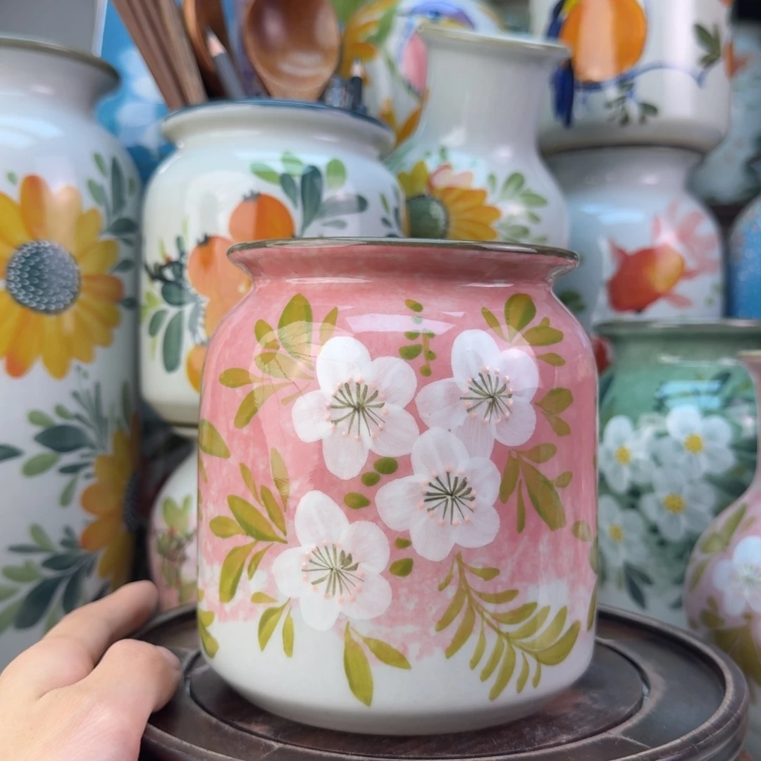 景德镇纯手绘陶瓷花瓶