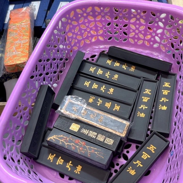 哈哈哈哈哈刚刚17条