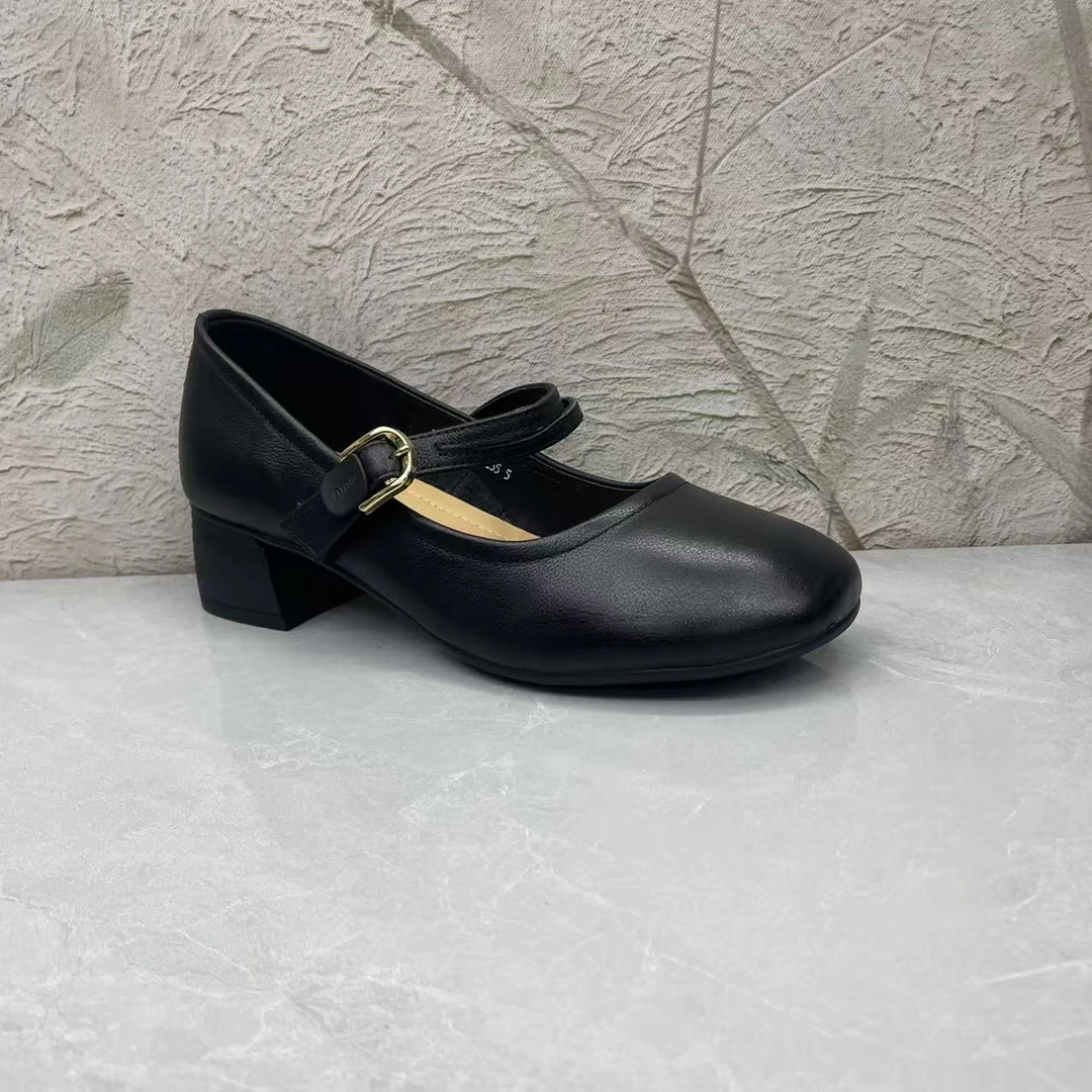 单鞋女（牛皮）672-803（孤品) d/b区39/40码