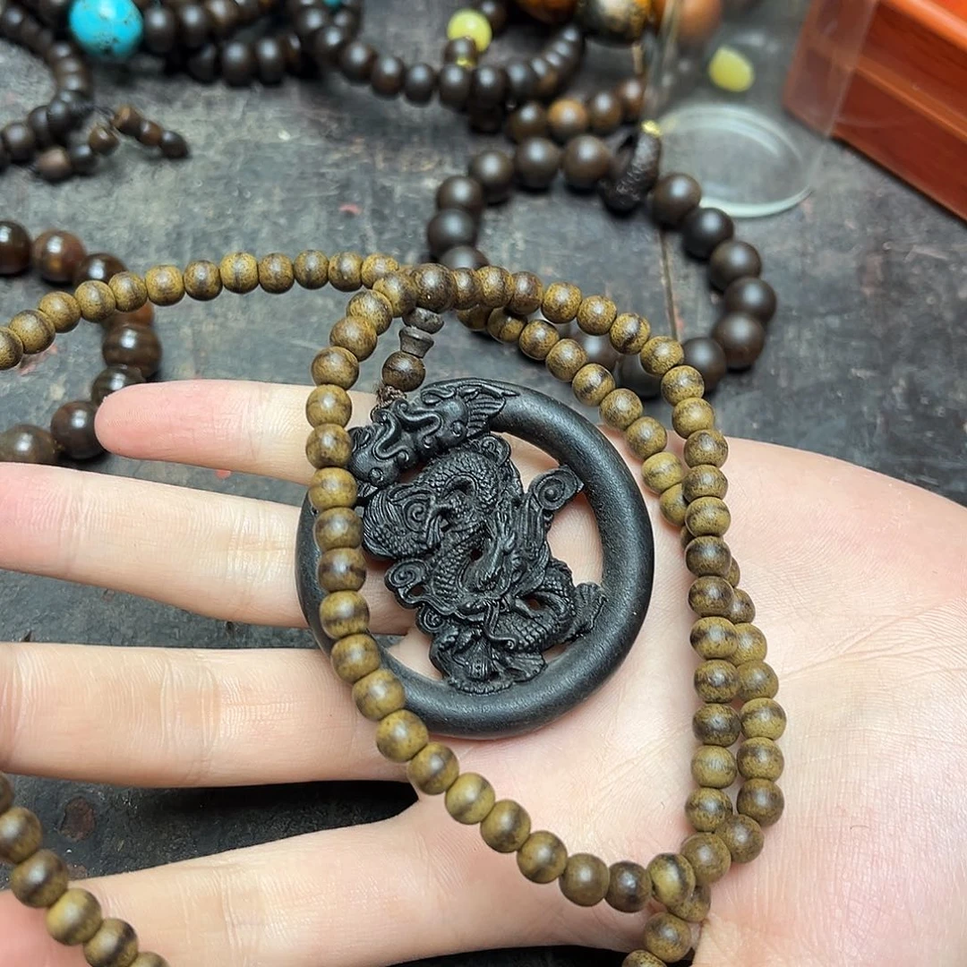 大叶紫檀（黑酸枝木类）