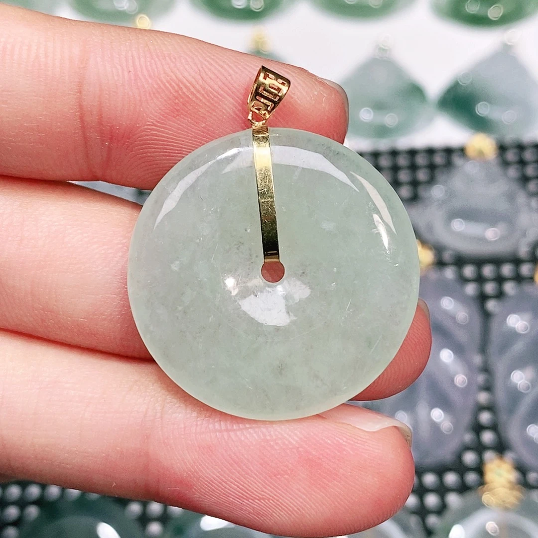 翡翠18K金镶嵌颈饰