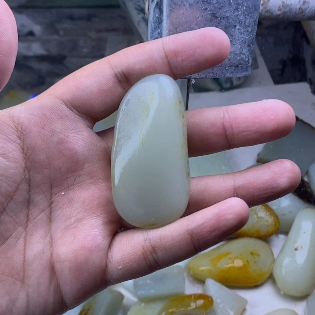往***。定制未镶嵌定制和田玉