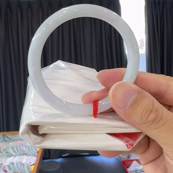 翡翠未镶嵌手镯?****纯天然缅甸翡翠a货