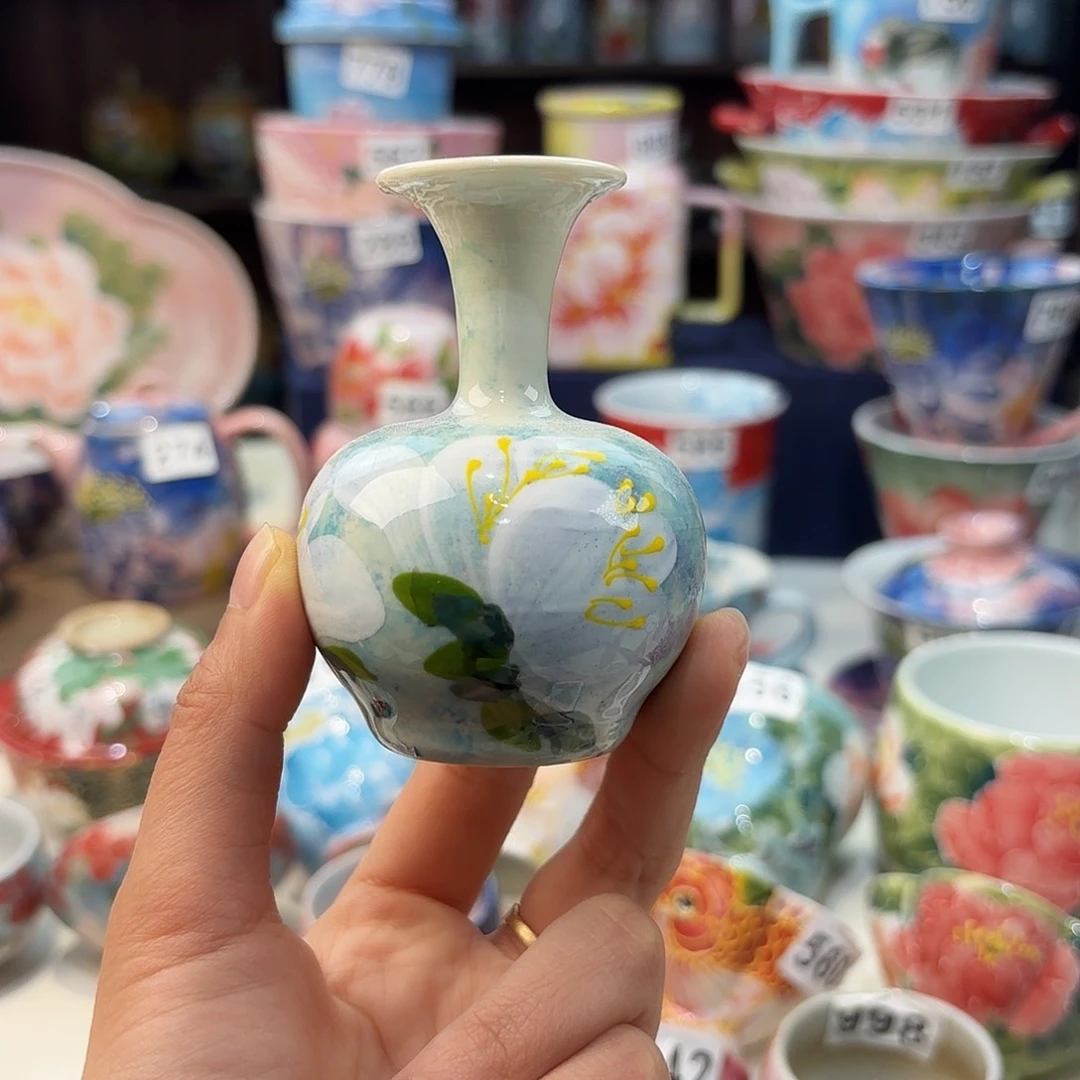 瓷片兔兔好漂亮呜呜de mo mo lv t