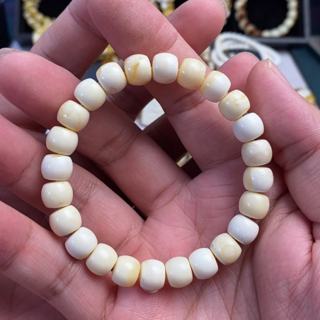 蜜蜡未镶嵌裸石9.4mm