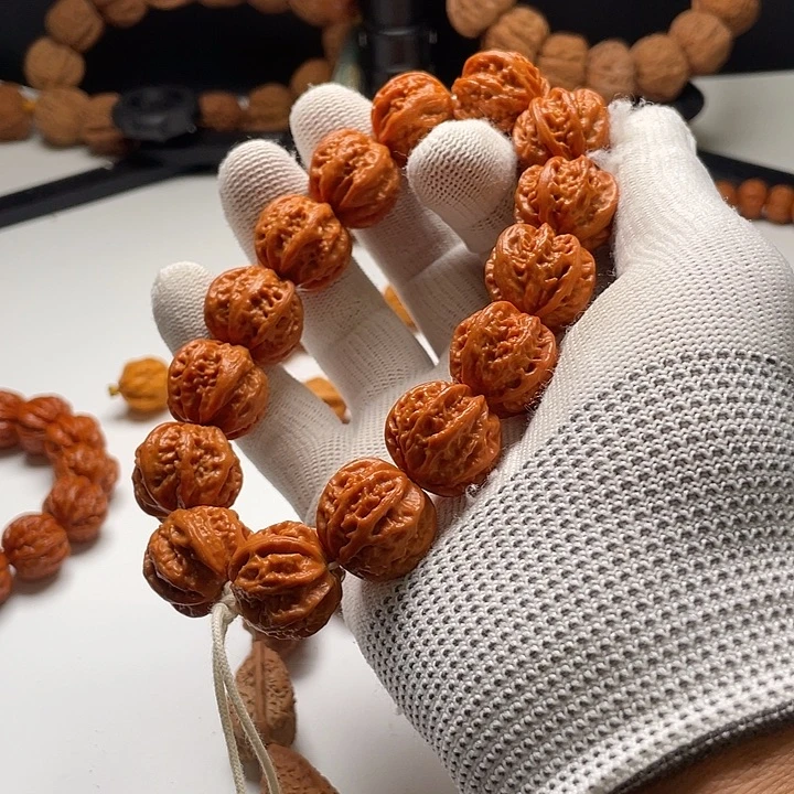 珍***劲野生小核桃手串八棱