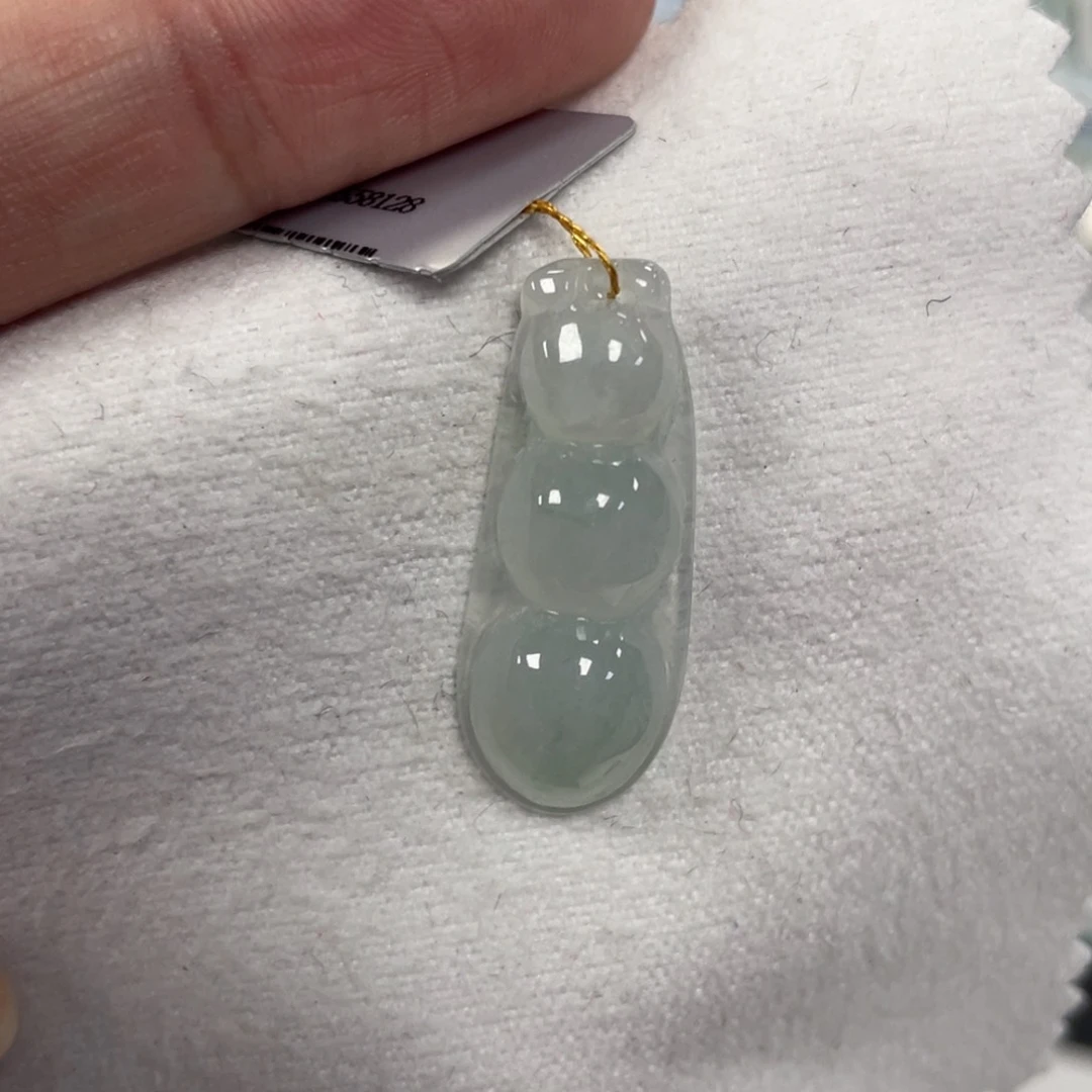 颈饰未镶嵌翡翠福豆