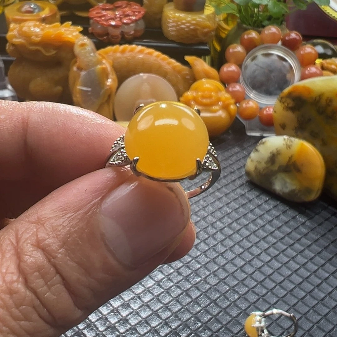 石英质玉未镶嵌颈饰