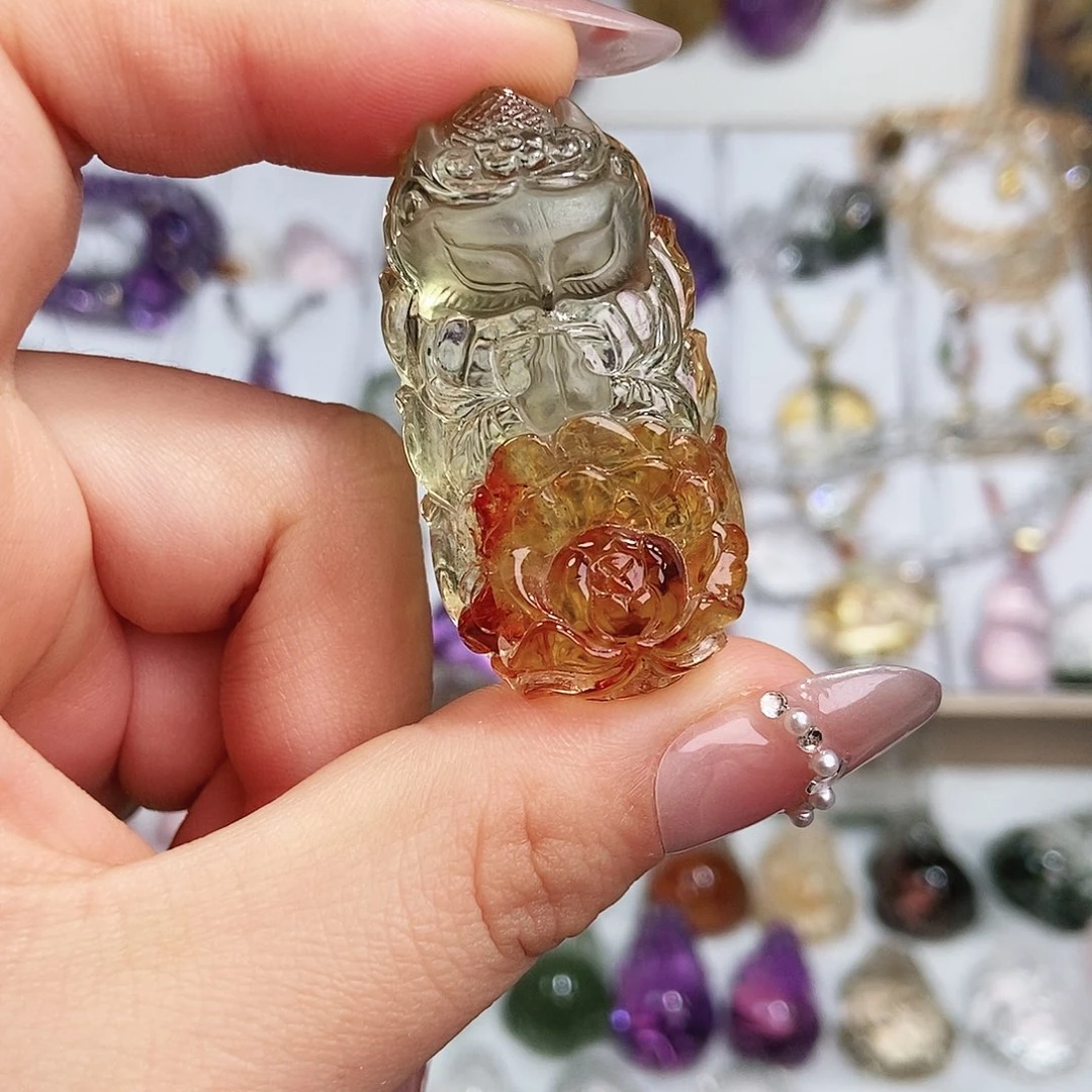 水晶吊坠(赠链)未镶嵌