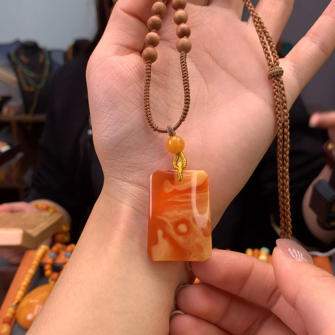 蜜蜡颈饰未镶嵌天然