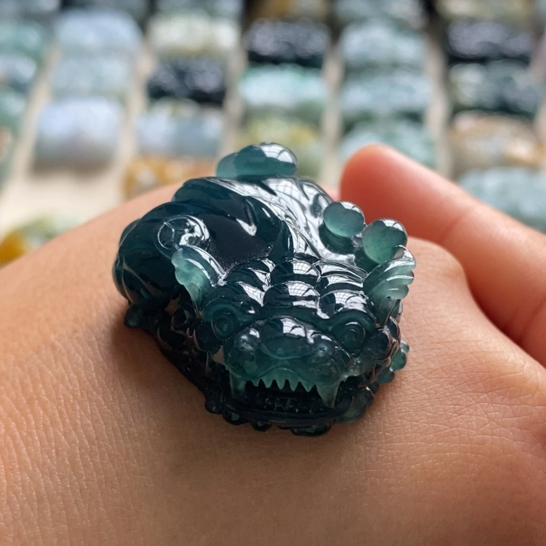 翡翠未镶嵌颈饰天然翡翠貔貅吊坠
