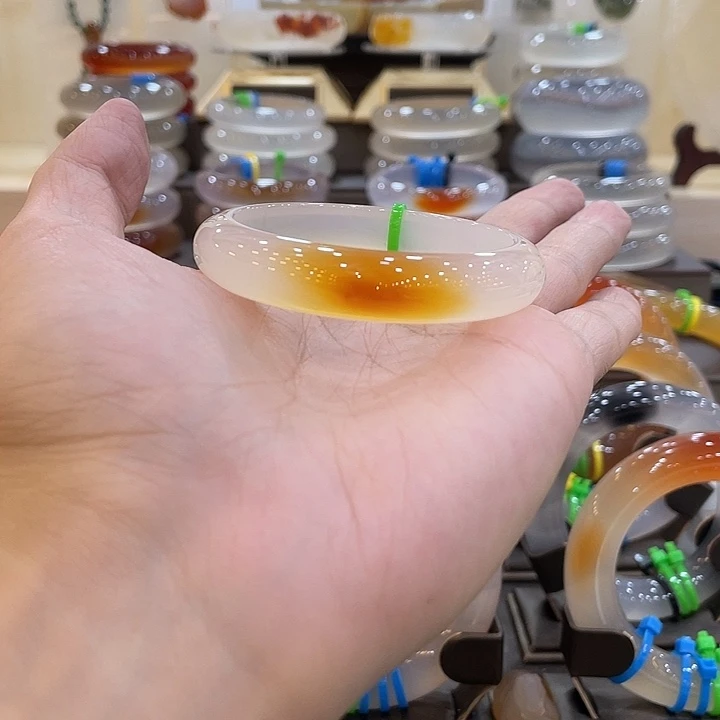 玛瑙/玉髓未镶嵌手镯39